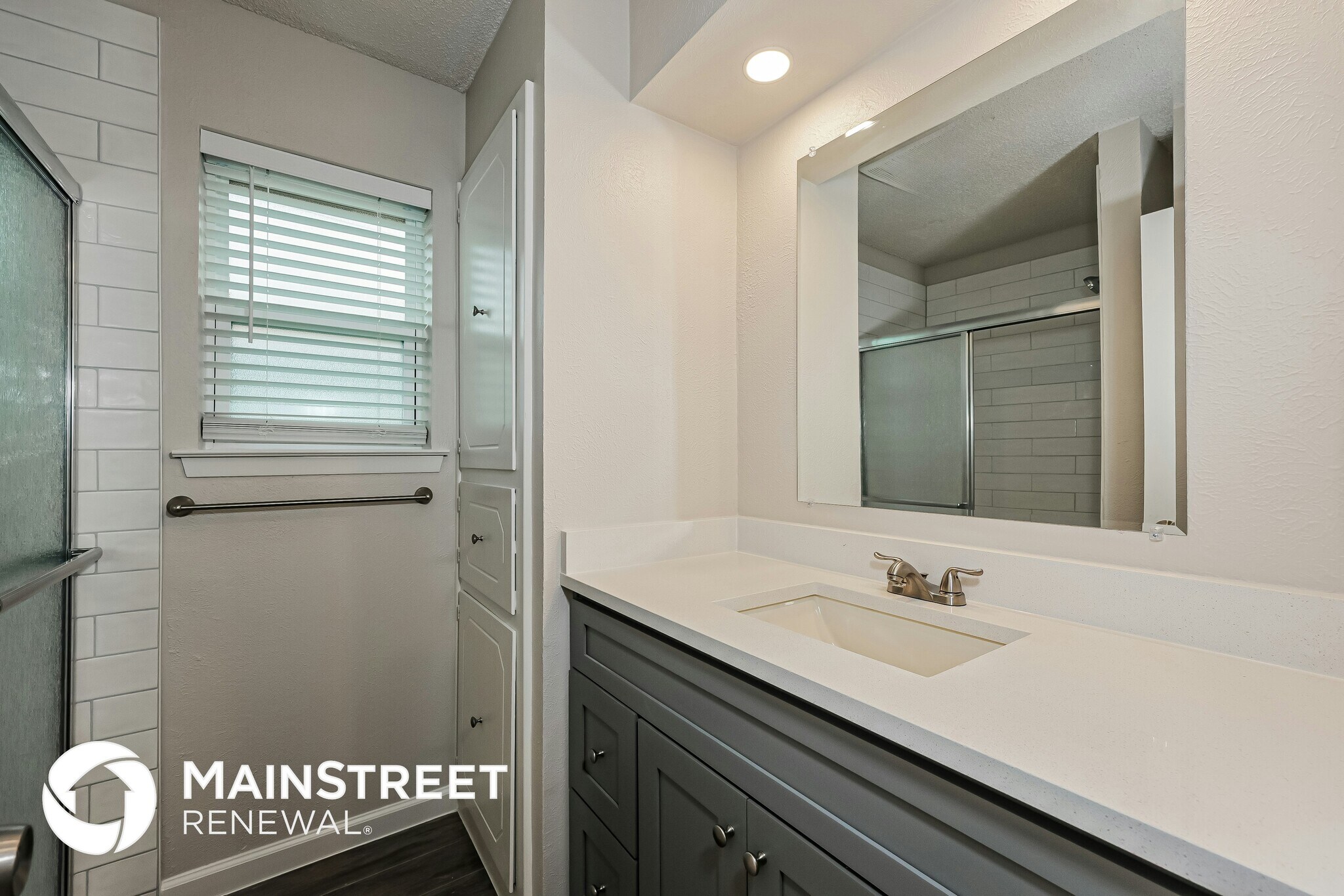 Building Photo - 2025 Schumac Ln