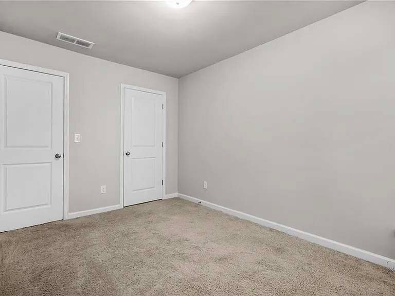 Building Photo - 3181 Meadowstone Ln SW