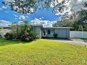 Building Photo - 3 bedroom in Hollywood FL 33024