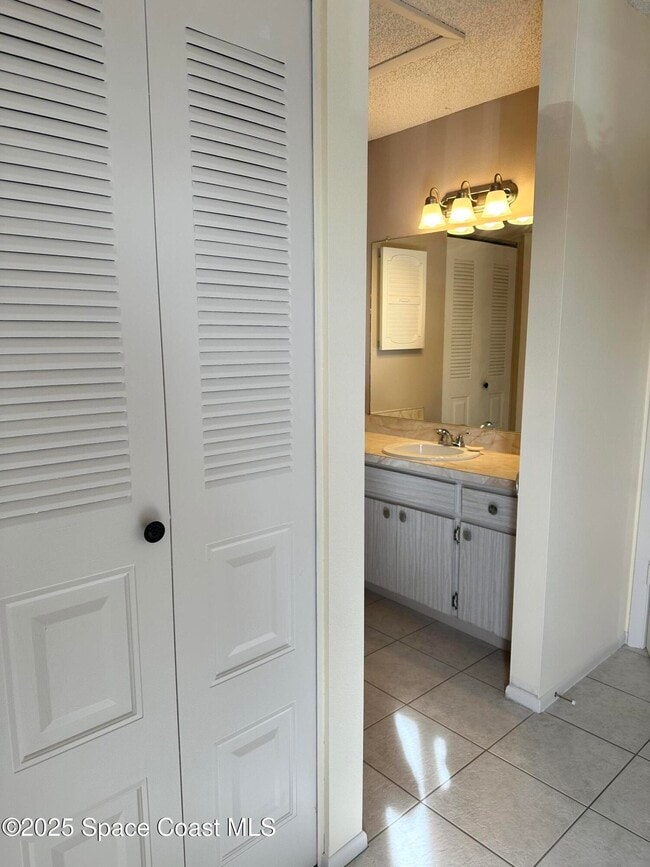 Building Photo - 1441 Sheafe Ave NE