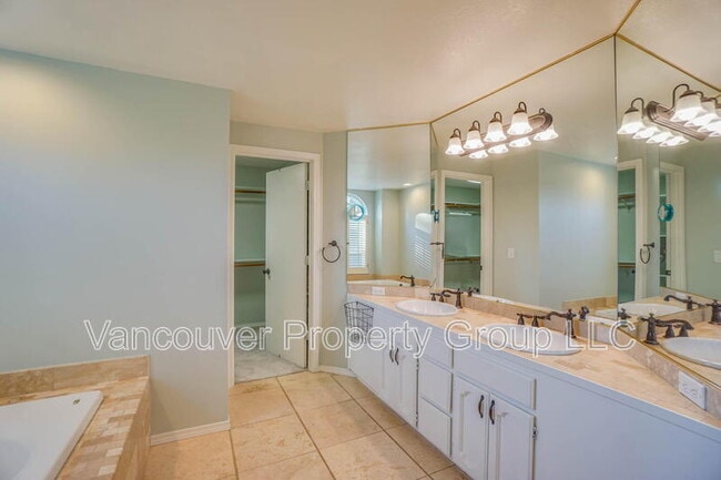 Building Photo - 2821 SE 138th Loop