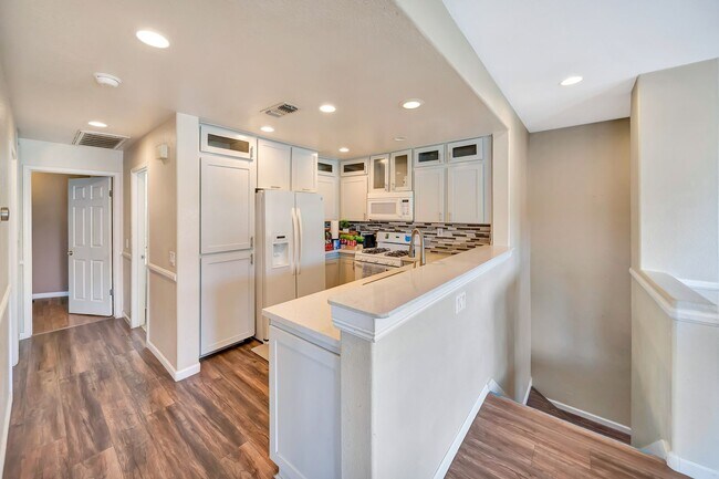 Building Photo - 18038 Flynn Dr