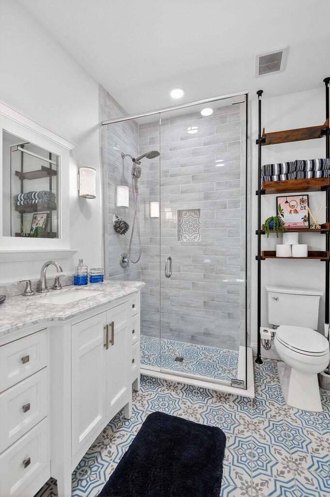 Building Photo - 1511 S Palmway