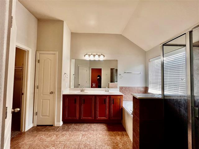 Building Photo - 2824 Coyote Trail