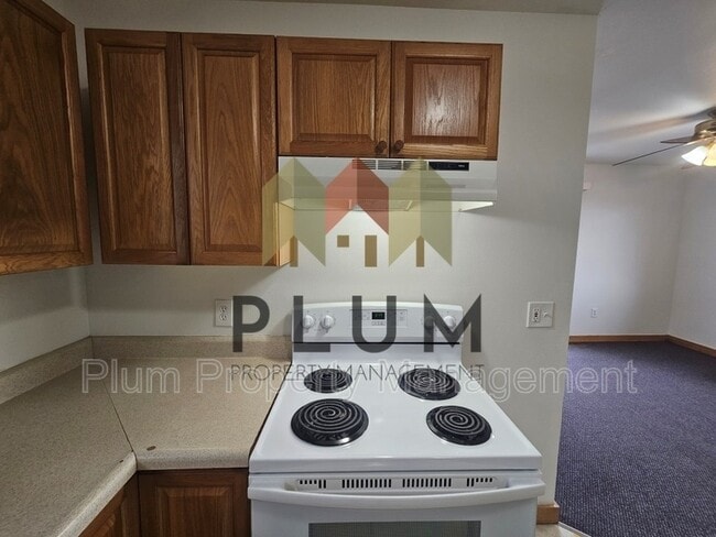 Building Photo - 929 S Johnson St