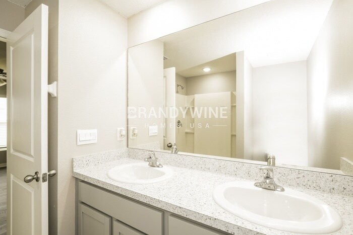 Building Photo - 5488 Logan Cave Ave