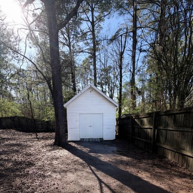 Building Photo - Charming Bonaire Home with Workshop, Privacy Fence & Spacious Layout!