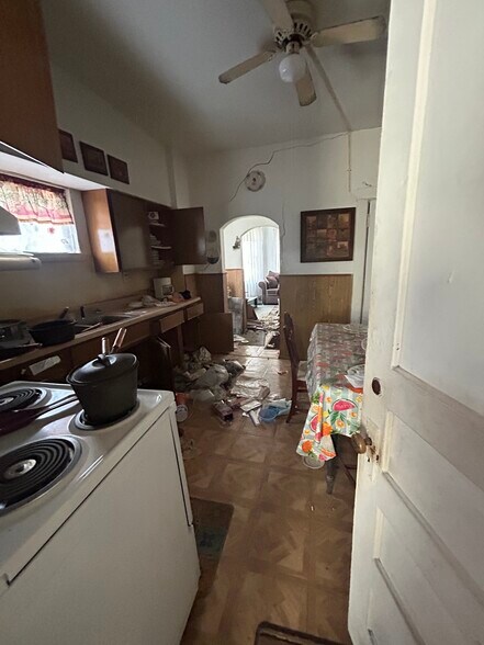 Building Photo - 3100 Bond Ave