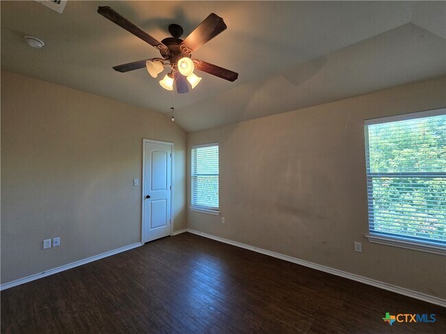 Building Photo - 1149 Brown Rock Dr