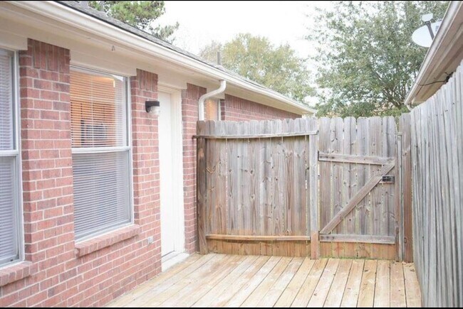 Building Photo - 12427 Westlock Dr