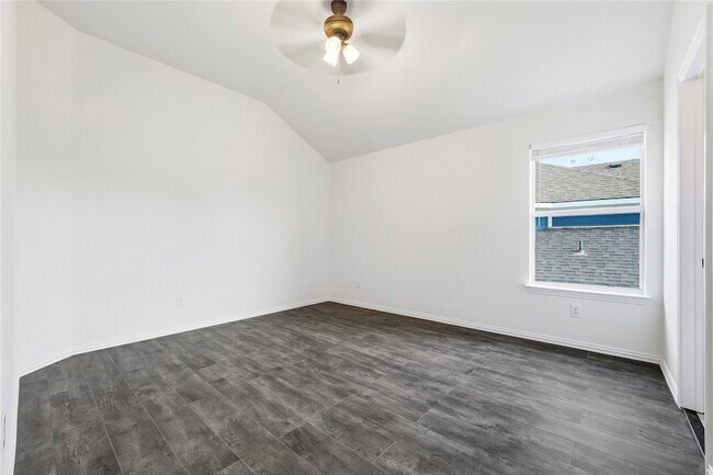 Building Photo - 412 Cypress Hill Dr