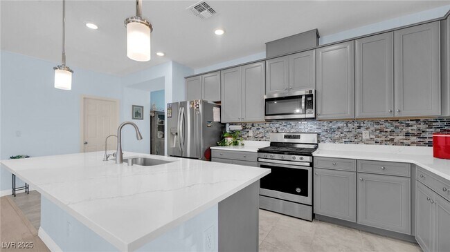 Building Photo - 5827 Casa Branca St