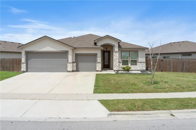 Primary Photo - 7702 Dove Holw Dr