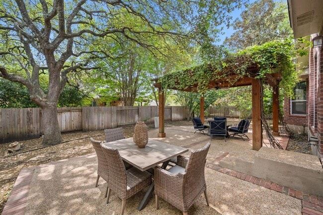 Building Photo - 1606 Buttercup Creek Blvd