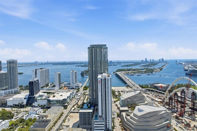 Building Photo - 1400 Biscayne Blvd