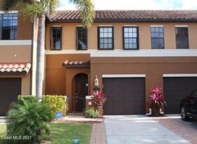 Building Photo - 735 Ventura Dr