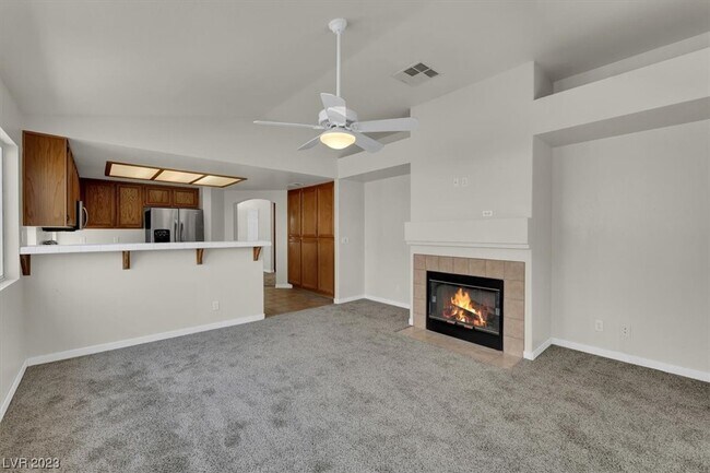 Building Photo - 5405 Ravana Ave