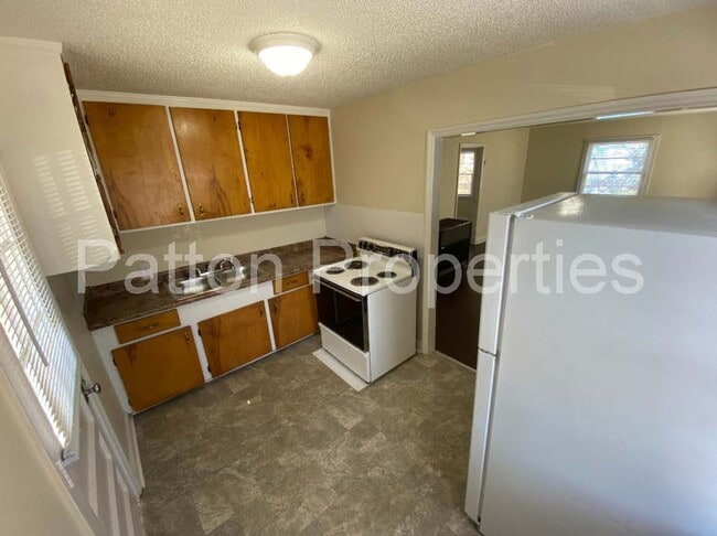 Building Photo - Claireview Terrace Home