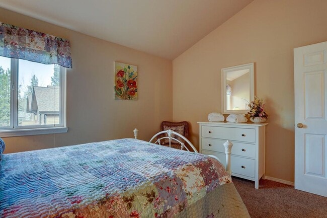 Building Photo - 56858 Enterprise Dr