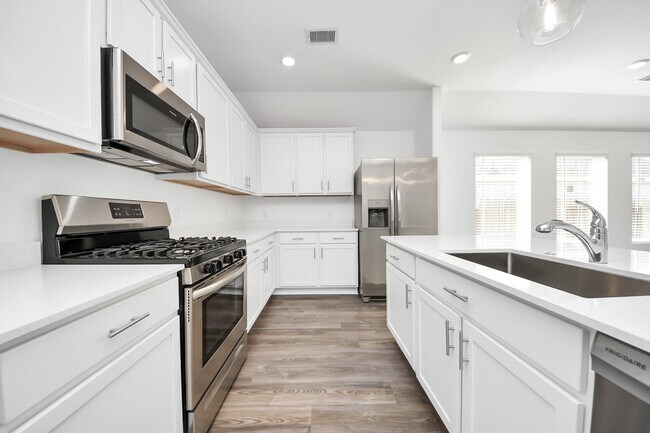Building Photo - 26631 Castiel Dr
