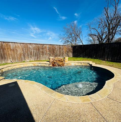 Building Photo - 2615 Gladiolus Ln