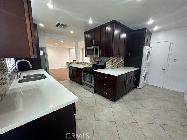Building Photo - 12811 Cumpston St