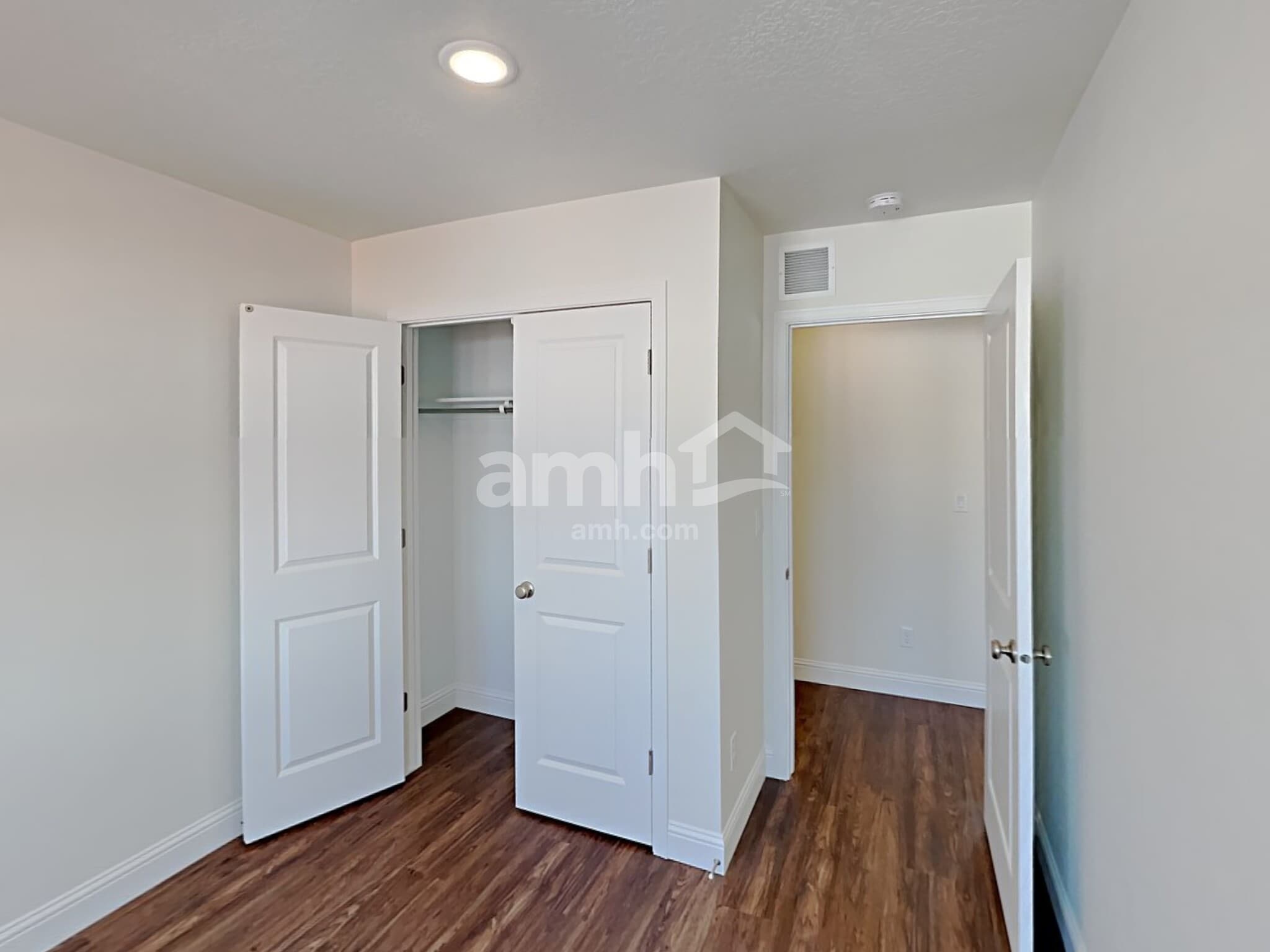 Building Photo - 6056 W South Jordan Pky