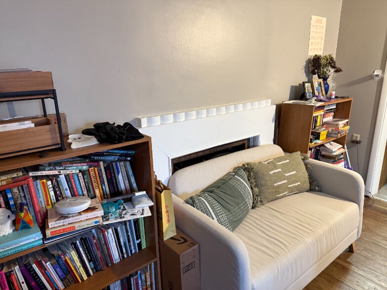 Building Photo - 340 Ellis Ave