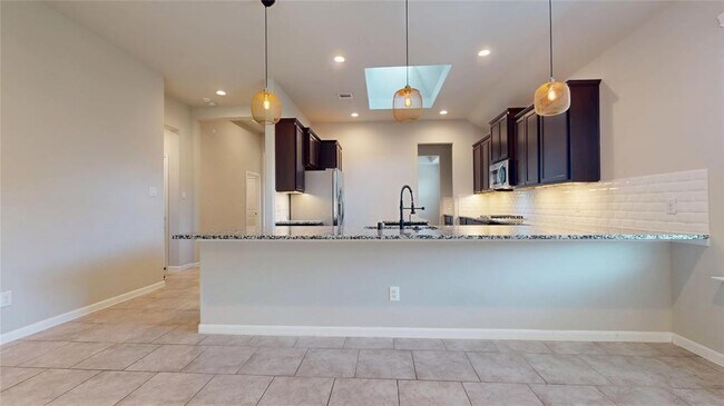 Building Photo - 5434 Wildbrush Dr