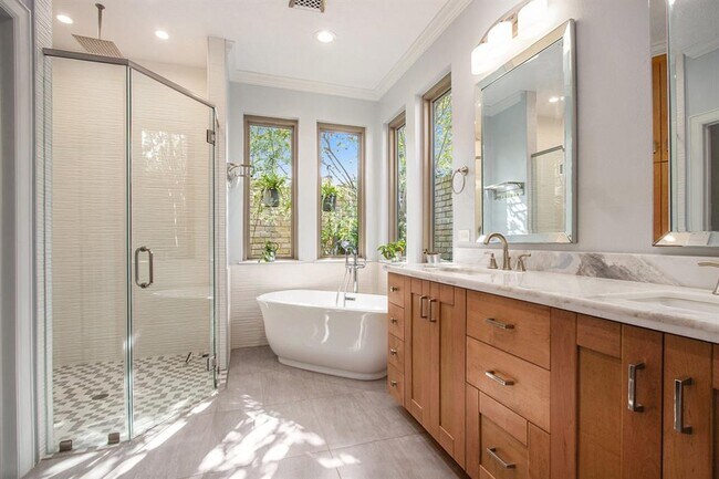 Building Photo - 807 Spear Point Cove