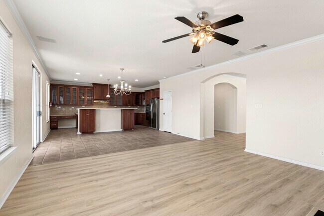 Building Photo - 1507 Saddle Blanket