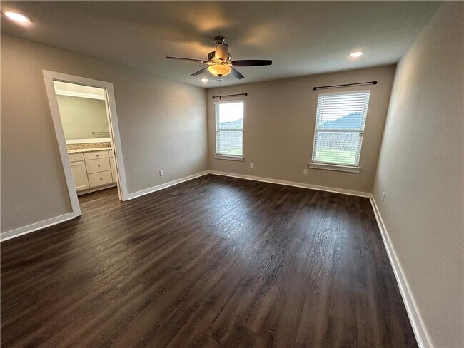 Building Photo - 419 N Mojave St