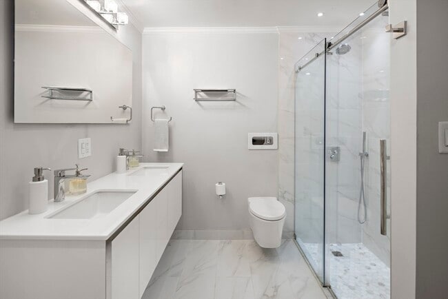 Building Photo - 41 Warren Ave