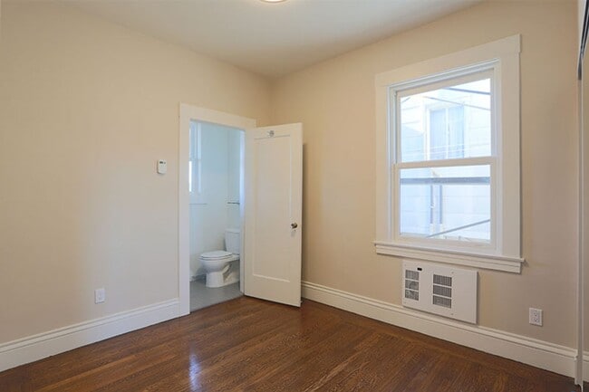 Building Photo - OPEN HOUSE: Sunday (9/28) 12:30pm-1:00pm B...