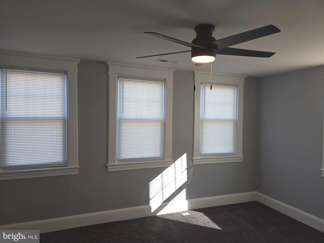 Building Photo - 2911 Markley Ave