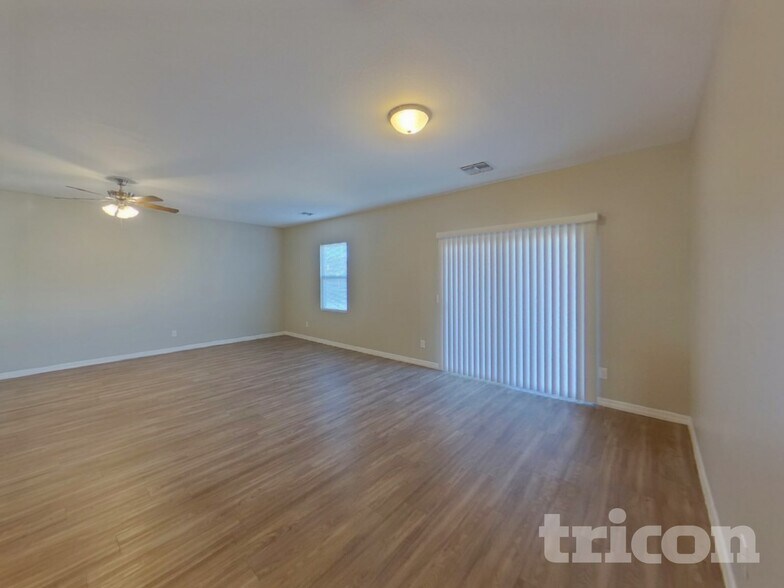 Building Photo - 37308 W Cannataro Ln