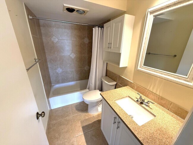 Building Photo - 133 N Pompano Beach Blvd