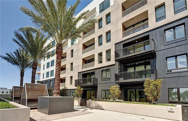 Building Photo - 1204 Rivington