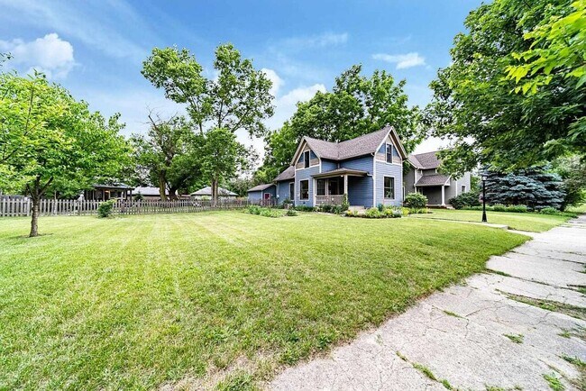 Building Photo - 615 Cottage Grove Ave