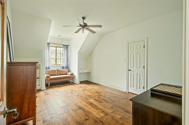 Building Photo - 571 Polo Club Dr