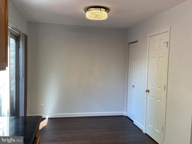 Building Photo - 3996 Royal Lytham Dr