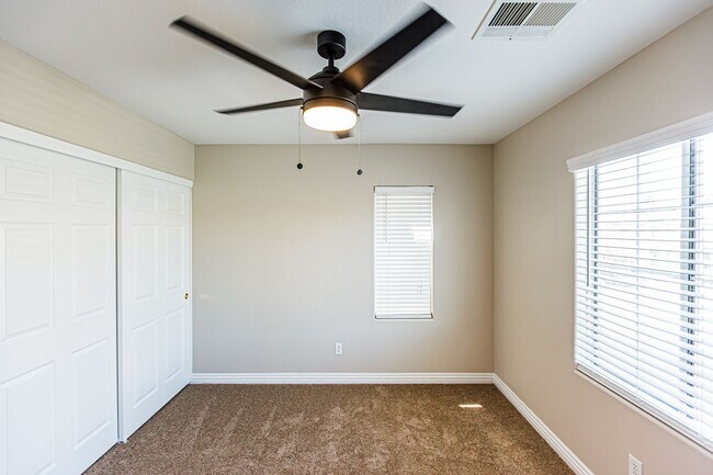 Building Photo - 2 Master Suites in a gated community