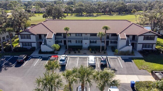 Building Photo - 5630 Golf Pointe Dr