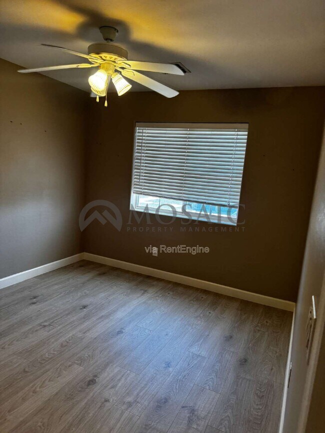 Building Photo - 3356 E Mayberry Ave