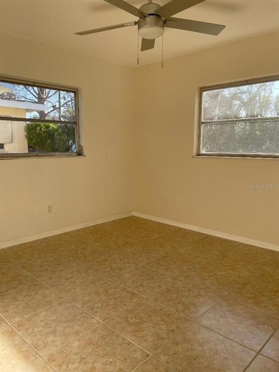 Building Photo - 2051 High Ridge Dr
