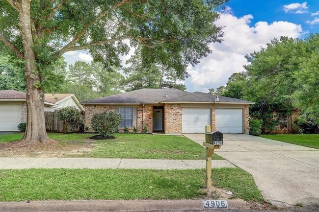 Building Photo - 4906 Adonis Dr