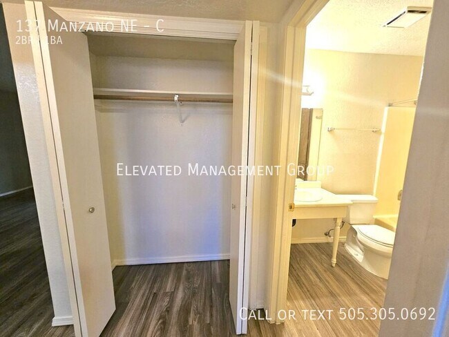 Building Photo - 137 Manzano St NE