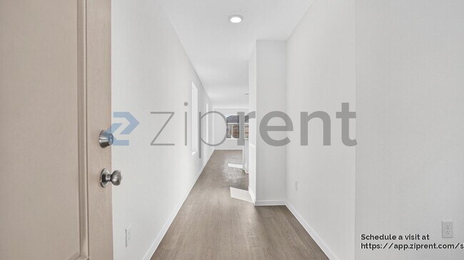 Building Photo - 26911 Dalmatian Bellflower Dr