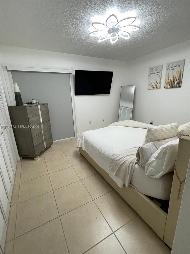 Building Photo - 8675 NW 5th Terrace