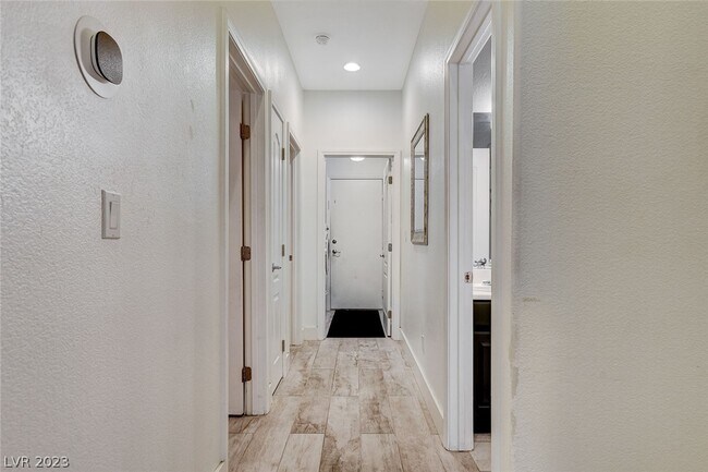 Building Photo - 5783 Tuscan Hill Ct